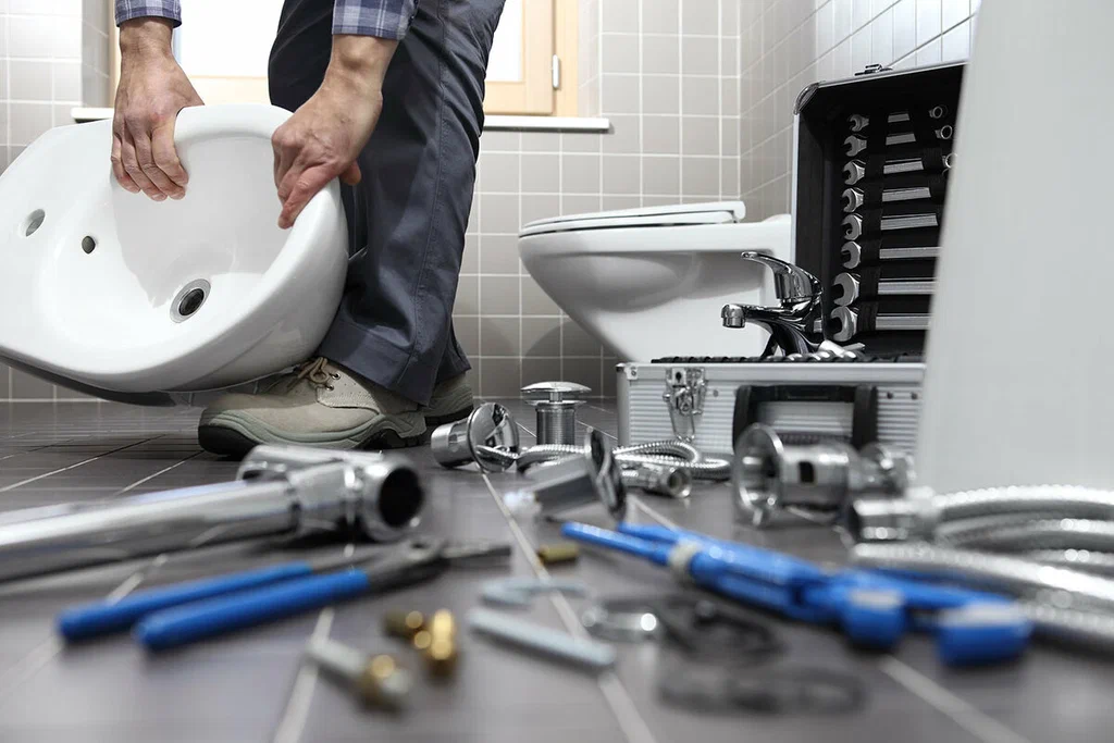 Professional bathroom plumbing repair in Olivehurst